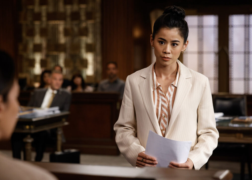 Premi&egrave;re plaidoirie pour Sarah S1E19